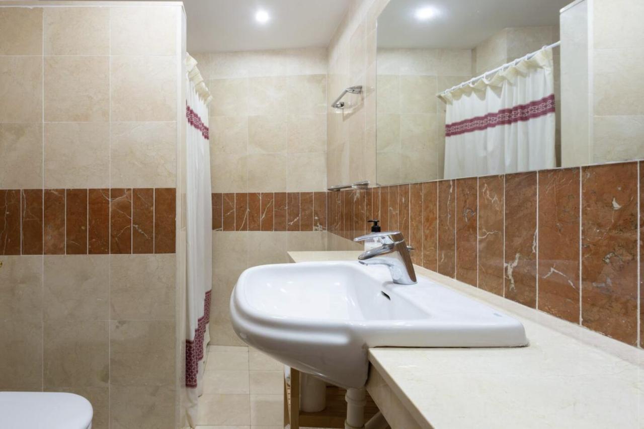 Hauzify I Ramon Y Cajal Apartamento